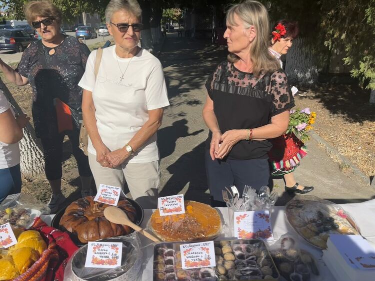 35-килограмова тиква е първенец в „Празникът на тиквата“ в Горски извор