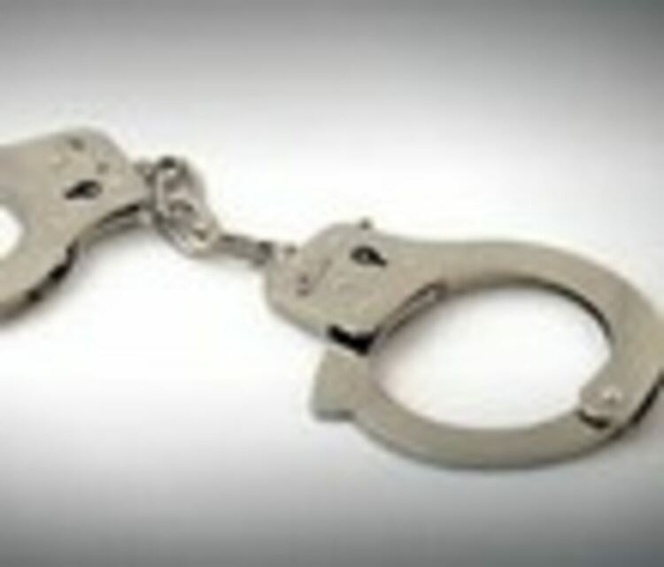 Откриха мъж с порезни разни в Пловдивско 