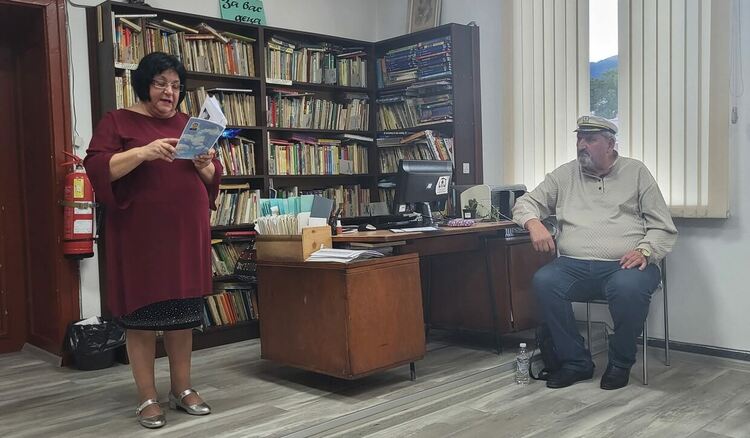  В Чепеларе представиха премиерно книгата „Притчи за спасението“ на Васил Венински