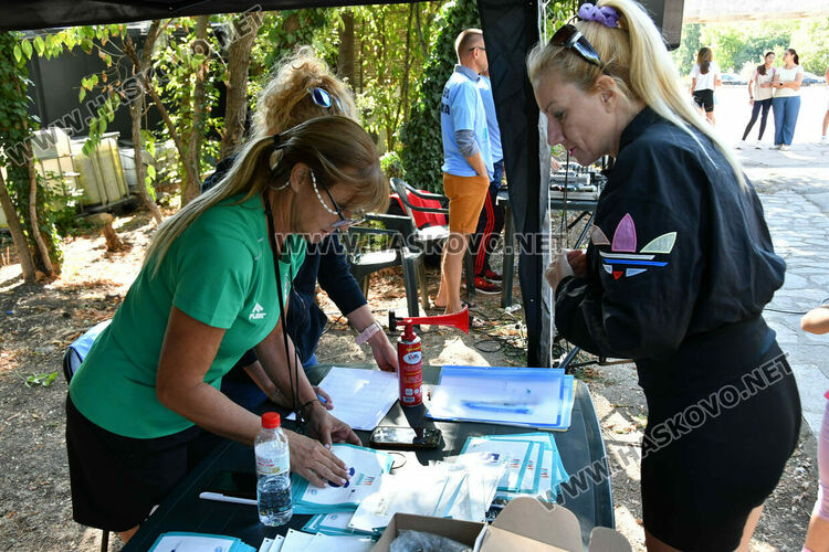 Над 100 бегачи стартираха на „Running together“ на „Кенана“