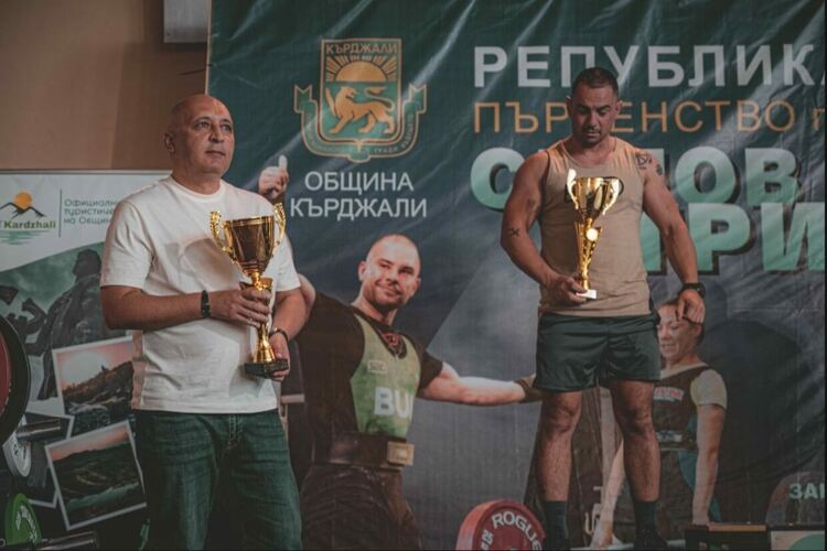 Сила, адреналин и спортен дух на Републиканското първенство по силов трибой!