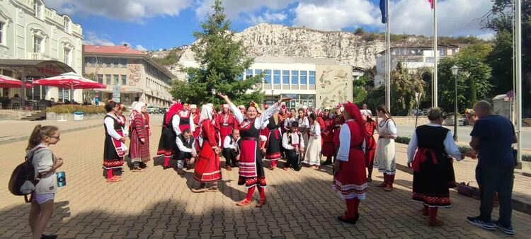 Хорът на читалището в Крепост със златен медал от Международен фолклорен фестивал