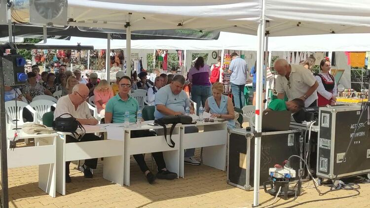 Хорът на читалището в Крепост със златен медал от Международен фолклорен фестивал