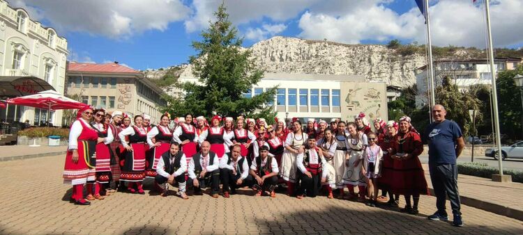 Хорът на читалището в Крепост със златен медал от Международен фолклорен фестивал