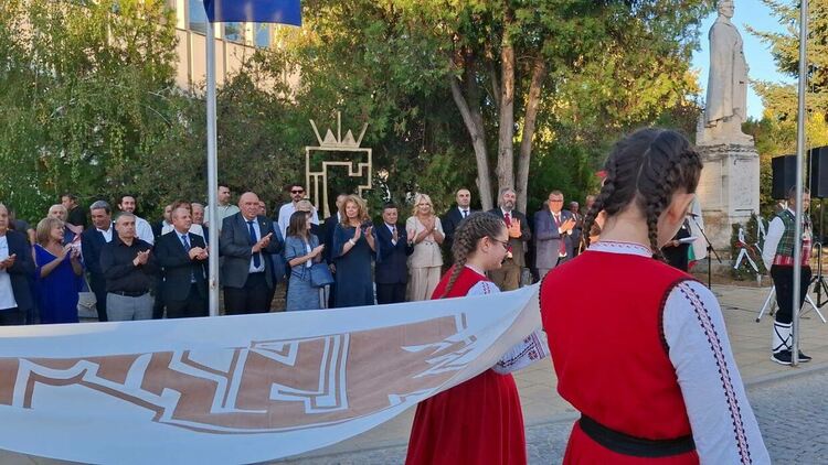 Откриха Международния фестивал за комедийни театри, пантомима и сатира „Велко Кънев“ в Тополовград