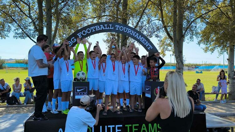 Децата на ФК „Хасково“ са вицешампиони на международен турнир в Солун 