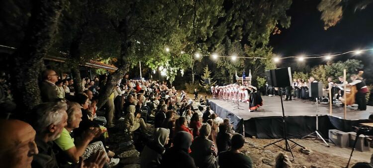 Художничката Мара Латева грабна Цървула на „Мистериите на Хухла“