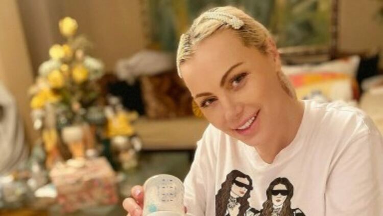 Камелия стана майка за втори път