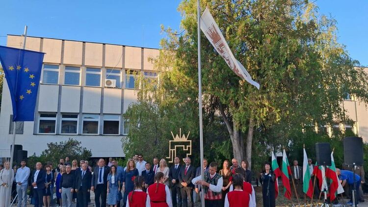 Откриха Международния фестивал за комедийни театри, пантомима и сатира „Велко Кънев“ в Тополовград