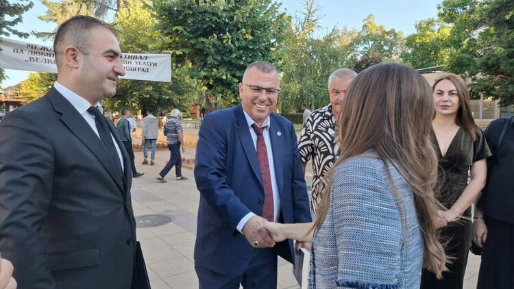 Откриха Международния фестивал за комедийни театри, пантомима и сатира „Велко Кънев“ в Тополовград