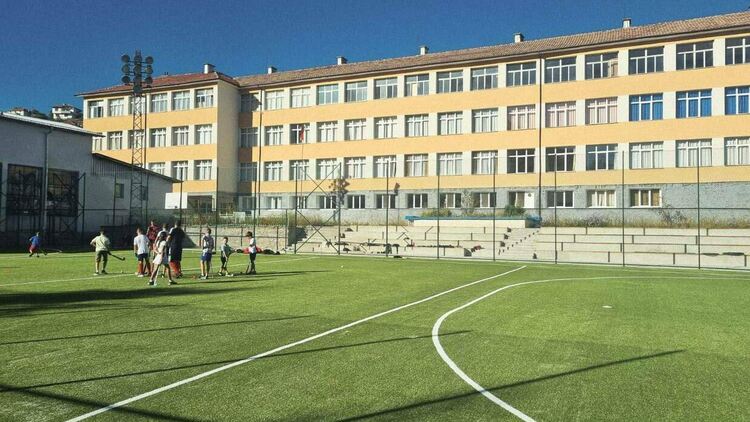 Давидково се сдоби с модерен стадион за хокей 