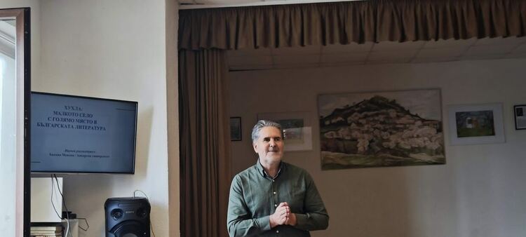 Художничката Мара Латева грабна Цървула на „Мистериите на Хухла“