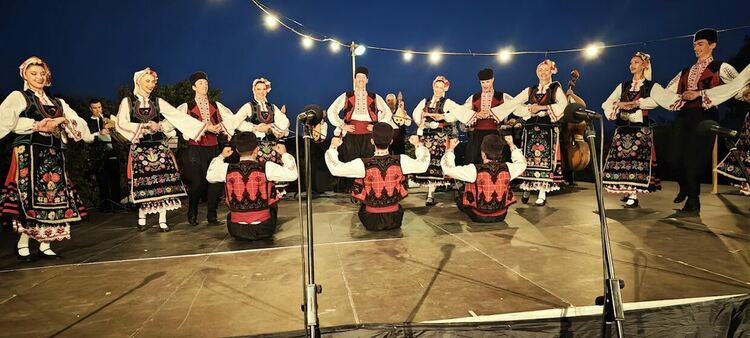 Художничката Мара Латева грабна Цървула на „Мистериите на Хухла“