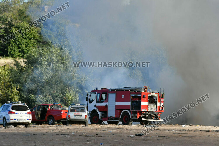 Гори старото сметище на Хасково на стария път за Пловдив