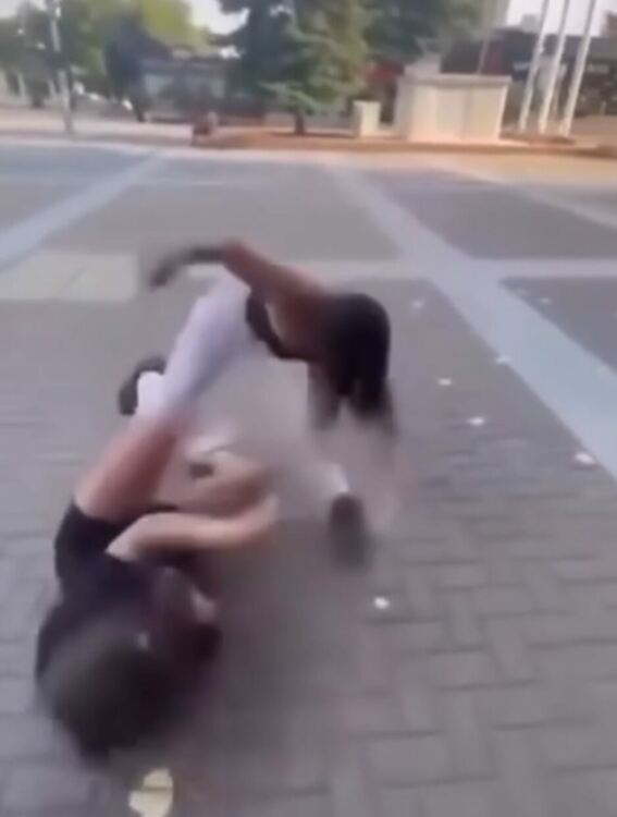 Сигнализираха за разпространен клип с детско насилие в Хасково