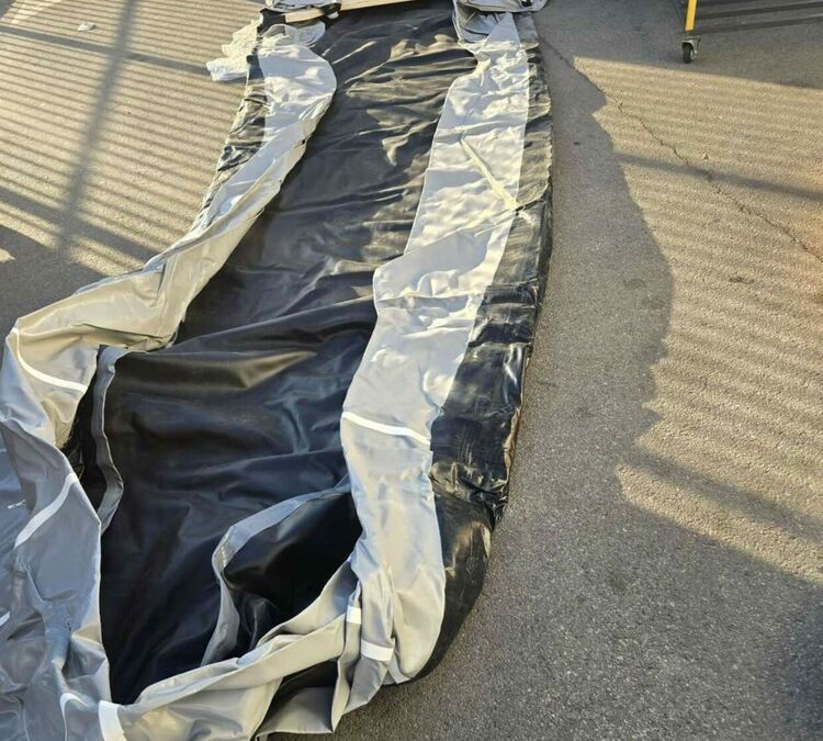 Заловиха шофьор на автобус с контрабандни лодки и двигатели за тях 