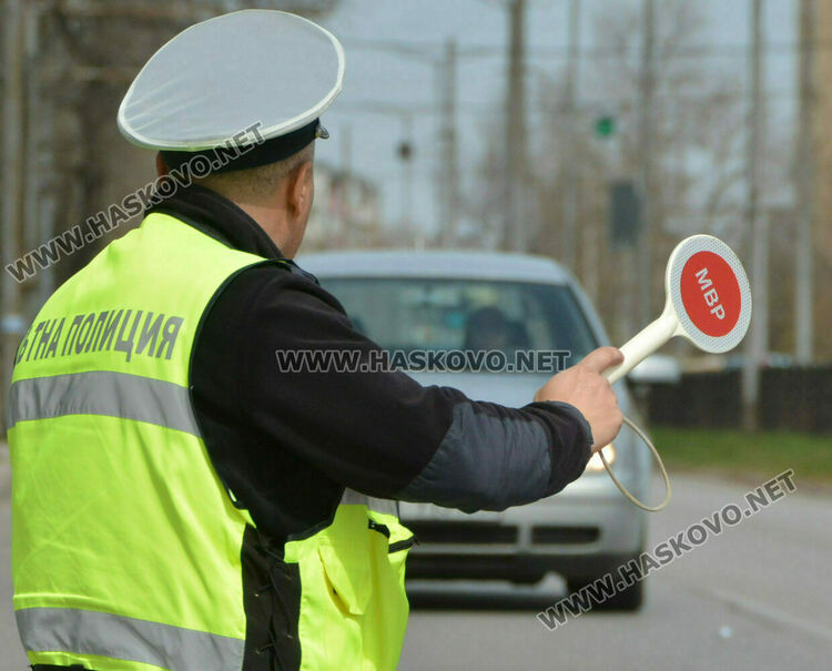 Задържаха дрогиран младеж в Хасково и пиян водач в Димитровград