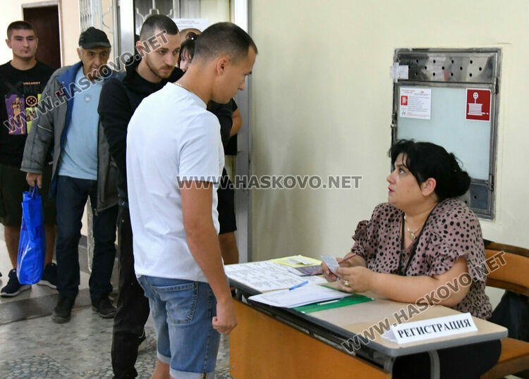 10 фирми предложиха работа на безработни хора в Хасково