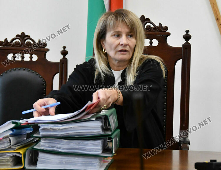 Отложиха делото срещу Мюмюн Искендер за отстраняването му като кмет на Минерални бани