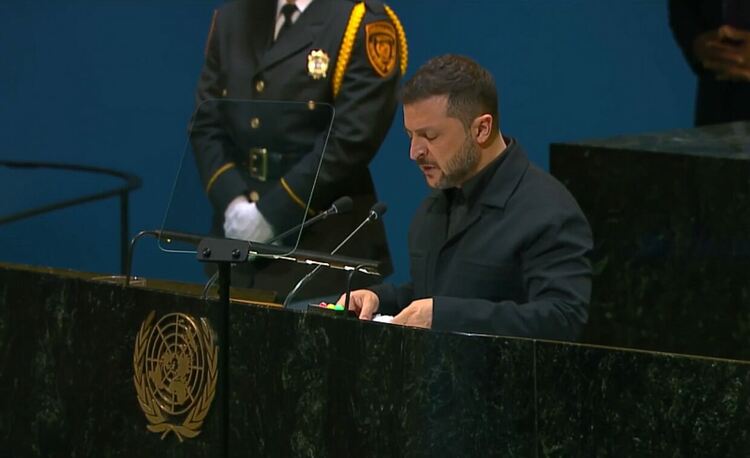 Зеленски в ООН: Оръжията решават кой оцелява. Да спрем Путин сега е по-евтино