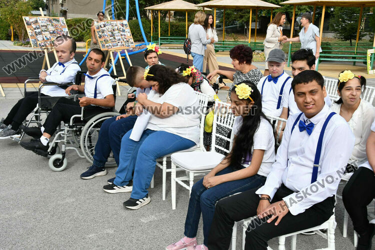 Честваха 25 г. от създаването на Дневен център „Марина“ в Хасково