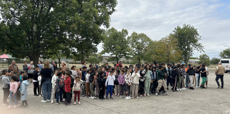 Обновиха двора на училището в хасковското село Узунджово