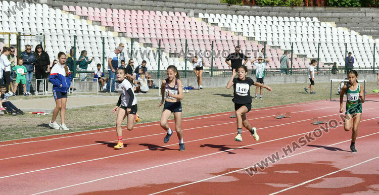 Близо 180 състезатели участват в турнира по лека атлетика в Хасково