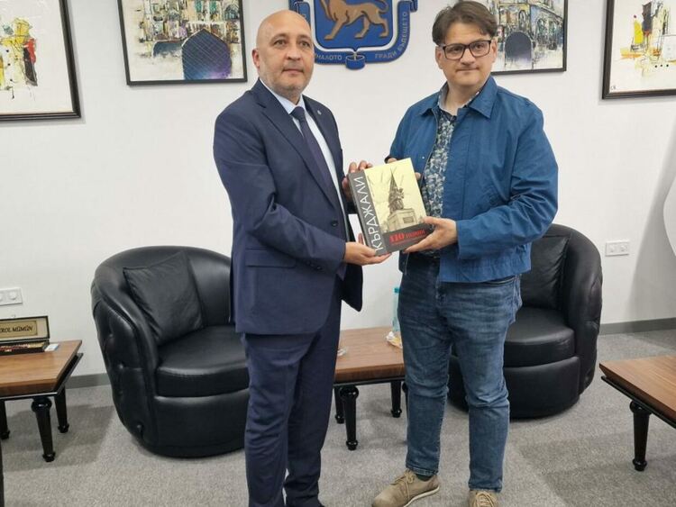Кметът на Община Кърджали се срещна с министъра на културата