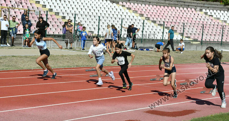 Близо 180 състезатели участват в турнира по лека атлетика в Хасково
