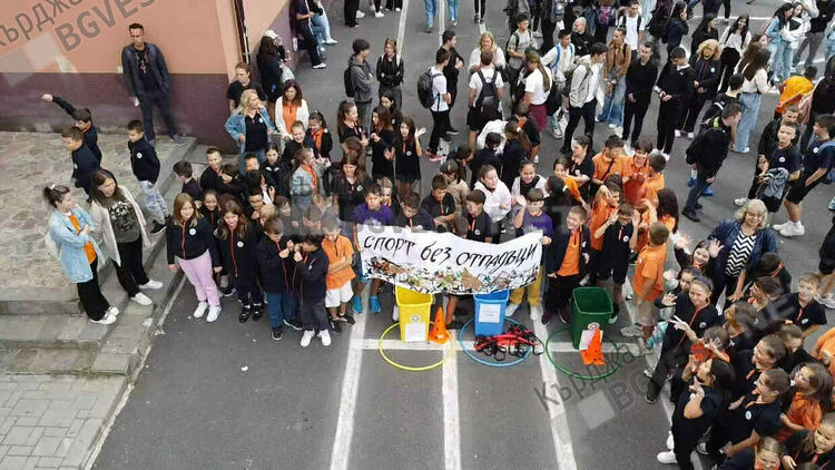 Спортна арена в „Паисий”за Европейския ден на спорта в училище 