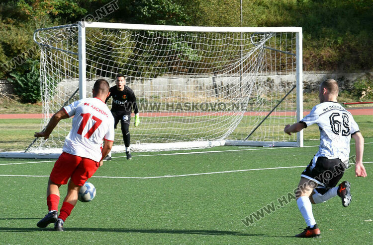 ФК „Хасково“ излезе на първо място след разгром в дербито с „Любимец 2018“