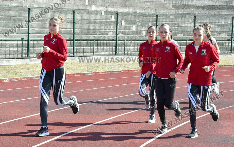 Близо 180 състезатели участват в турнира по лека атлетика в Хасково