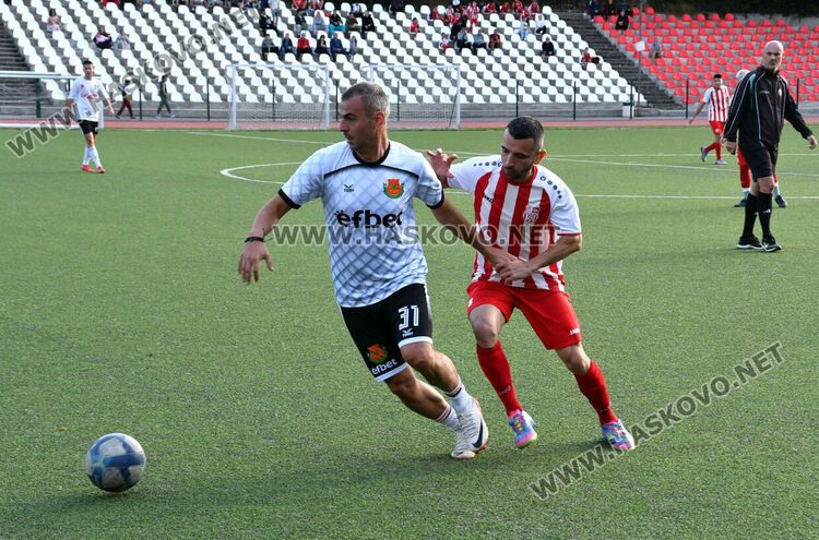 ФК „Хасково“ излезе на първо място след разгром в дербито с „Любимец 2018“