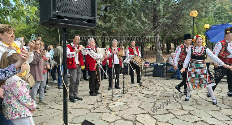 Вицепрезидентът Йотова: Няма справедливост към наследници на тракийци