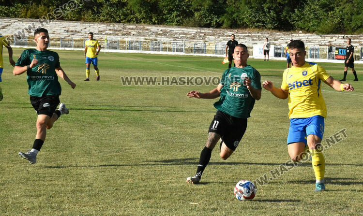 „Димитровград“ с домакинска загуба. ОФК „Хасково“ с класика в Асеновград
