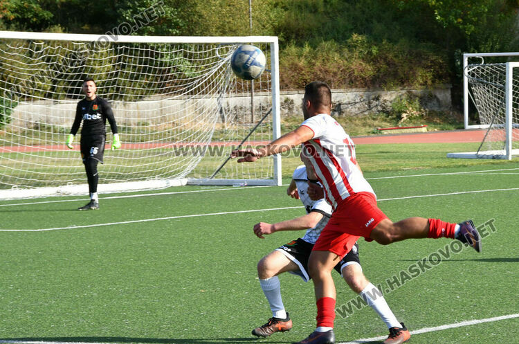ФК „Хасково“ излезе на първо място след разгром в дербито с „Любимец 2018“
