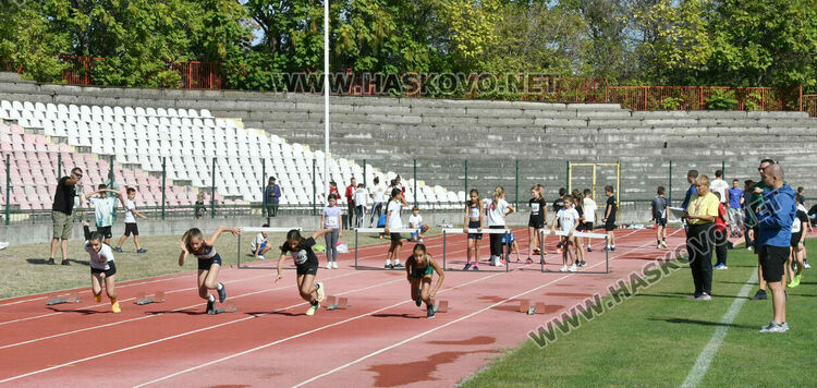 Близо 180 състезатели участват в турнира по лека атлетика в Хасково