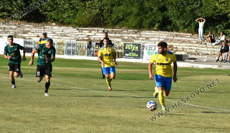 „Димитровград“ с домакинска загуба. ОФК „Хасково“ с класика в Асеновград