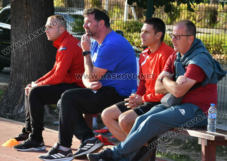 ФК „Хасково“ излезе на първо място след разгром в дербито с „Любимец 2018“