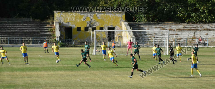 „Димитровград“ с домакинска загуба. ОФК „Хасково“ с класика в Асеновград
