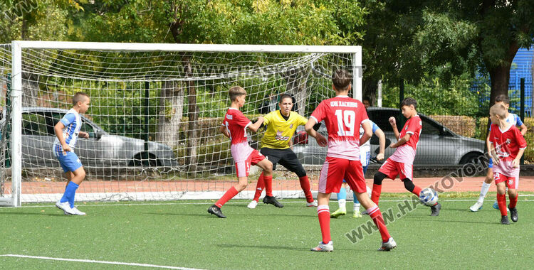 Легендата Стойчо Младенов на футболен рожден ден в Хасково