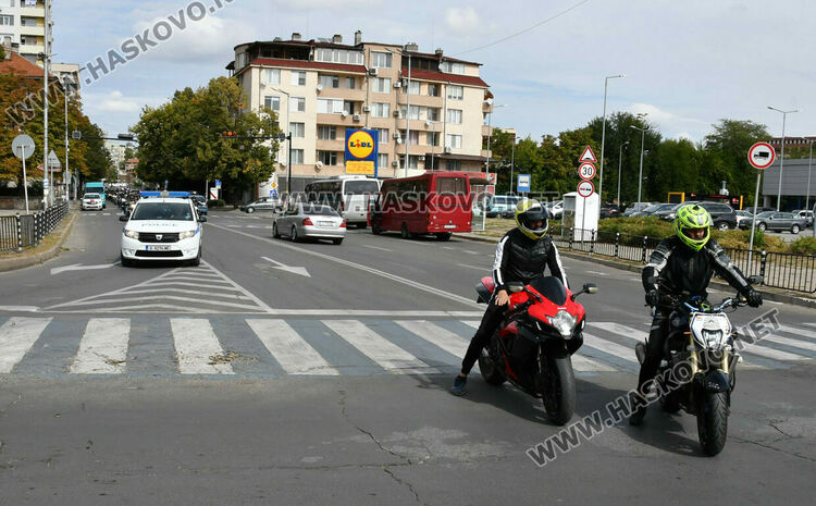 Хасковски рокери в шествие за загиналите мотористи