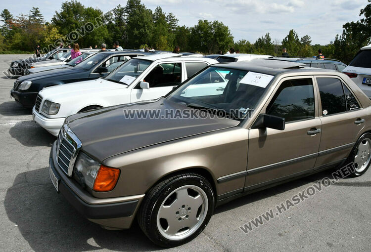 Фенове на „Мерцедес“ в надпревара за купи в Хасково