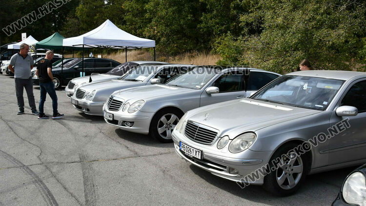 Фенове на „Мерцедес“ в надпревара за купи в Хасково