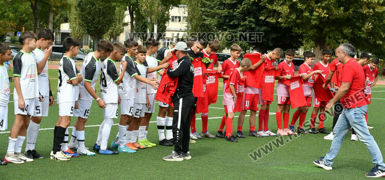 Легендата Стойчо Младенов на футболен рожден ден в Хасково