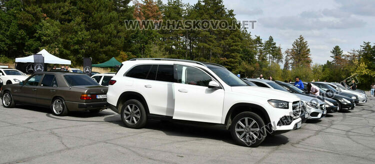 Фенове на „Мерцедес“ в надпревара за купи в Хасково