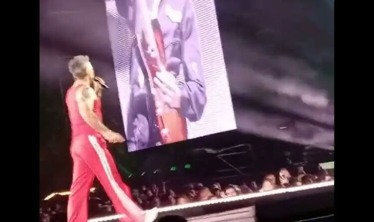 Роби Уилямс пред над 40 000 души на националния стадион: България, вие ми дадохте всичко!