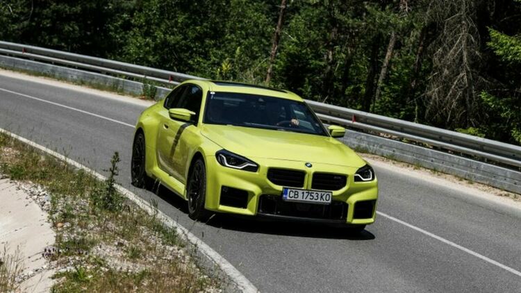 Новото BMW M2 се превърна в олицетворение на чистата радост от шофирането