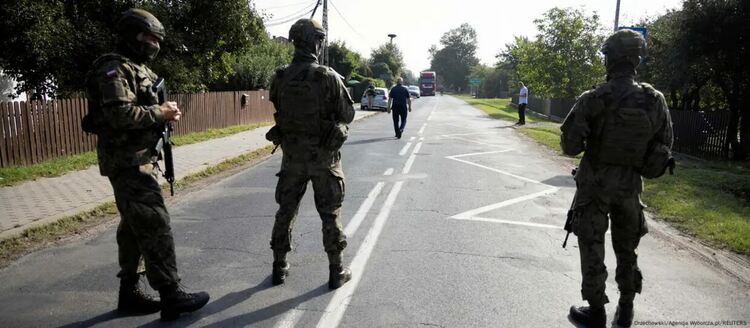 След като в полското въздушно пространство нахлуха руски дронове, поляците започнаха да се упражняват за евентуална кризисна ситуация