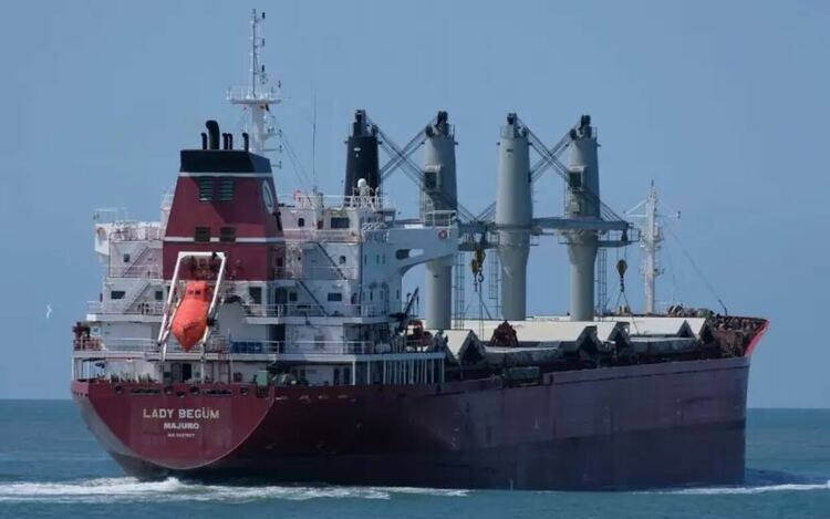 Откриха трупове в трюма на кораб в Бургас